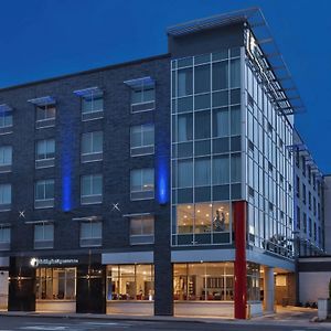 Holiday Inn Express & Suites Jersey City - Holland Tunnel, An Ihg Hotel